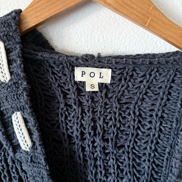 POL Dark Gray V-Neck Chunky Oversized Cable Knit Sweater - Picture 2 of 5